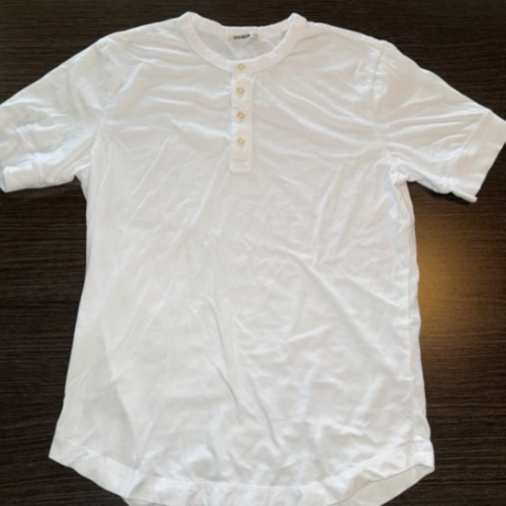 Men's White Henley Short-Sleeve Shirt - Classic Casual